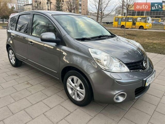Серый Ниссан Ноут, объемом двигателя 1.6 л и пробегом 84 тыс. км за 10200 $, фото 1 на Automoto.ua