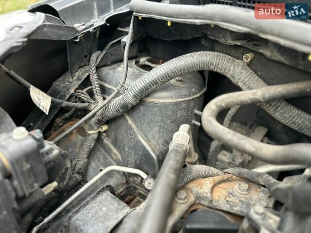 Сірий Ніссан Ноут, об'ємом двигуна 1.39 л та пробігом 190 тис. км за 4000 $, фото 53 на Automoto.ua