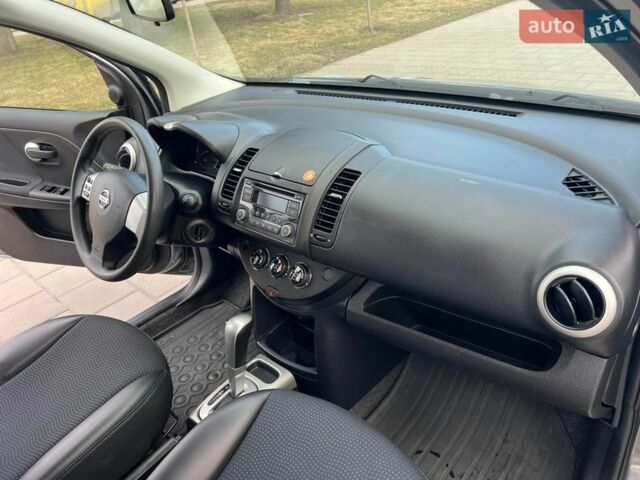 Сірий Ніссан Ноут, об'ємом двигуна 1.6 л та пробігом 84 тис. км за 10400 $, фото 60 на Automoto.ua