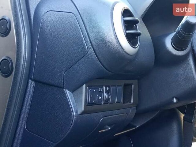 Ниссан Ноут 2013 в Радивилове на Automoto.ua Серый Ниссан Ноут, объемом двигателя 1.4 л и пробегом 148 тыс. км за 6950 $, фото 34 на Automoto.ua