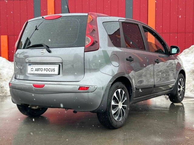 Серый Ниссан Ноут, объемом двигателя 1.4 л и пробегом 204 тыс. км за 5490 $, фото 7 на Automoto.ua