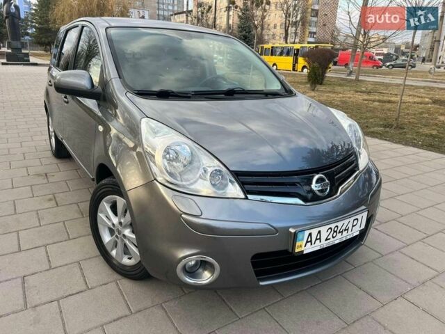 Сірий Ніссан Ноут, об'ємом двигуна 1.6 л та пробігом 84 тис. км за 10400 $, фото 13 на Automoto.ua