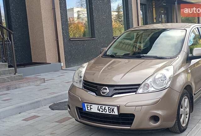 Ниссан Ноут 2013 в Радивилове на Automoto.ua Серый Ниссан Ноут, объемом двигателя 1.4 л и пробегом 148 тыс. км за 6950 $, фото 3 на Automoto.ua