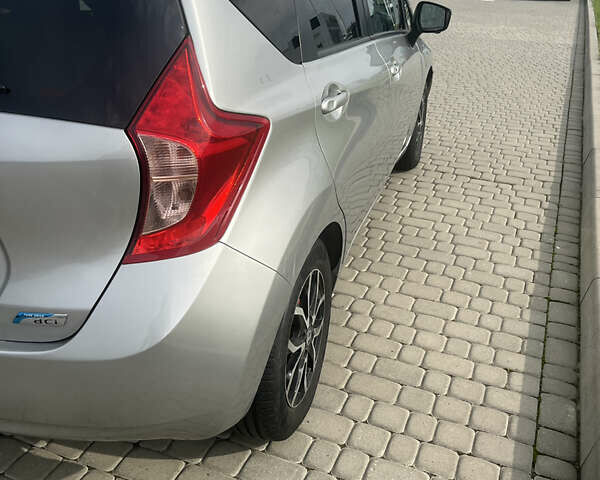 Сірий Ніссан Ноут, об'ємом двигуна 1.46 л та пробігом 249 тис. км за 8200 $, фото 7 на Automoto.ua