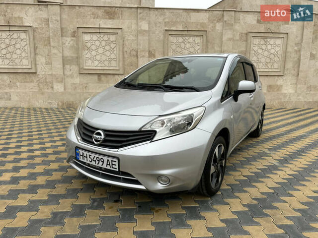 Серый Ниссан Ноут, объемом двигателя 1.2 л и пробегом 27 тыс. км за 7400 $, фото 6 на Automoto.ua