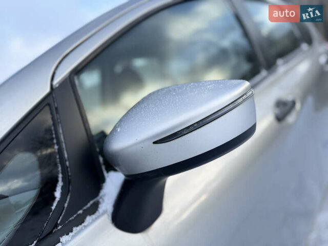 Сірий Ніссан Ноут, об'ємом двигуна 1.2 л та пробігом 156 тис. км за 7100 $, фото 7 на Automoto.ua