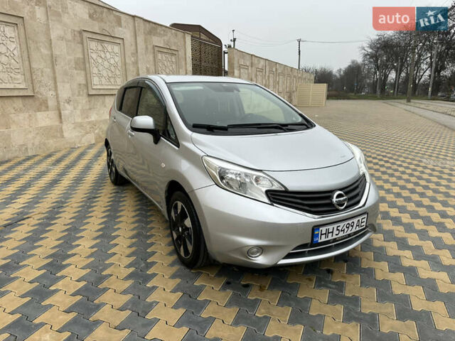 Серый Ниссан Ноут, объемом двигателя 1.2 л и пробегом 27 тыс. км за 7400 $, фото 11 на Automoto.ua