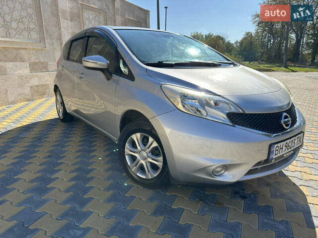 Серый Ниссан Ноут, объемом двигателя 1.2 л и пробегом 65 тыс. км за 7700 $, фото 16 на Automoto.ua