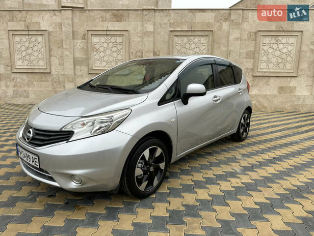 Серый Ниссан Ноут, объемом двигателя 1.2 л и пробегом 27 тыс. км за 7400 $, фото 2 на Automoto.ua