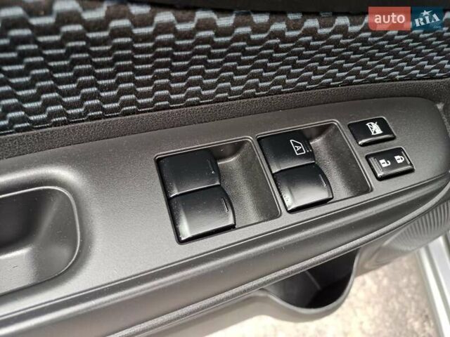 Ниссан Ноут 2014 в Бродах на Automoto.ua Серый Ниссан Ноут, объемом двигателя 1.5 л и пробегом 219 тыс. км за 8350 $, фото 43 на Automoto.ua