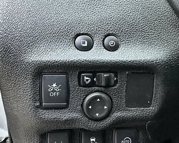 Серый Ниссан Ноут, объемом двигателя 1.2 л и пробегом 27 тыс. км за 7400 $, фото 31 на Automoto.ua