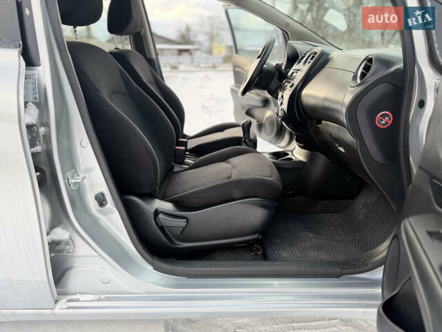 Сірий Ніссан Ноут, об'ємом двигуна 1.2 л та пробігом 156 тис. км за 7100 $, фото 57 на Automoto.ua