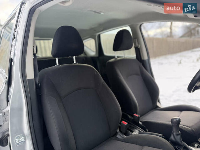 Сірий Ніссан Ноут, об'ємом двигуна 1.2 л та пробігом 156 тис. км за 7100 $, фото 58 на Automoto.ua