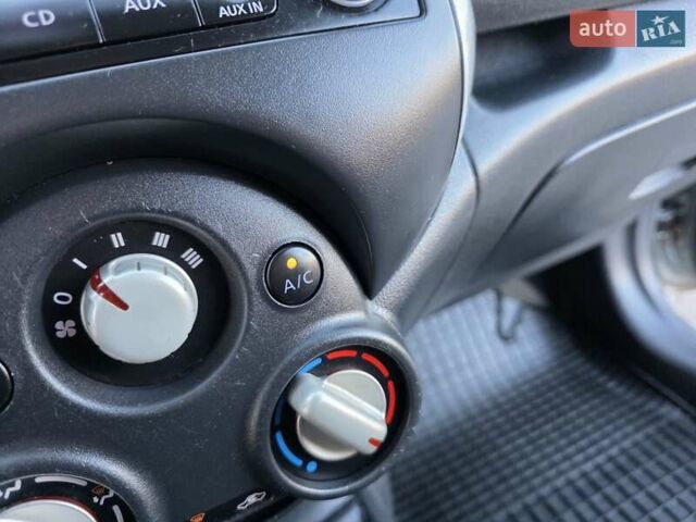 Сірий Ніссан Ноут, об'ємом двигуна 1.6 л та пробігом 239 тис. км за 7499 $, фото 24 на Automoto.ua