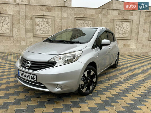 Серый Ниссан Ноут, объемом двигателя 1.2 л и пробегом 27 тыс. км за 7400 $, фото 8 на Automoto.ua
