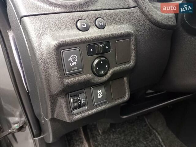 Ниссан Ноут 2014 в Бродах на Automoto.ua Серый Ниссан Ноут, объемом двигателя 1.5 л и пробегом 219 тыс. км за 8350 $, фото 39 на Automoto.ua