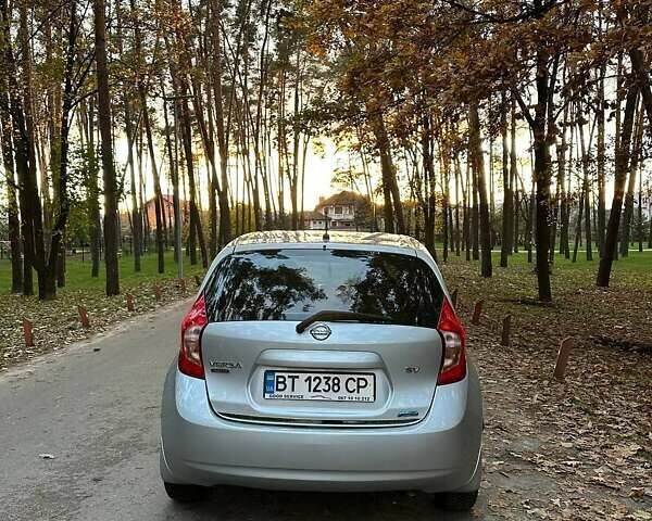 Сірий Ніссан Ноут, об'ємом двигуна 1.6 л та пробігом 92 тис. км за 7250 $, фото 4 на Automoto.ua