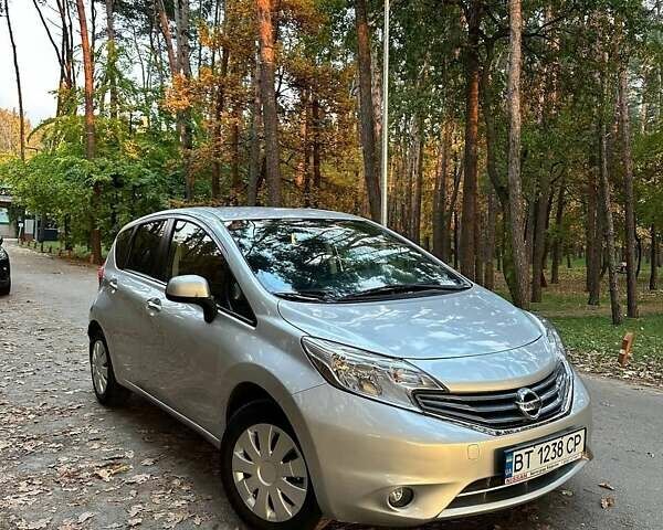 Сірий Ніссан Ноут, об'ємом двигуна 1.6 л та пробігом 92 тис. км за 7250 $, фото 2 на Automoto.ua