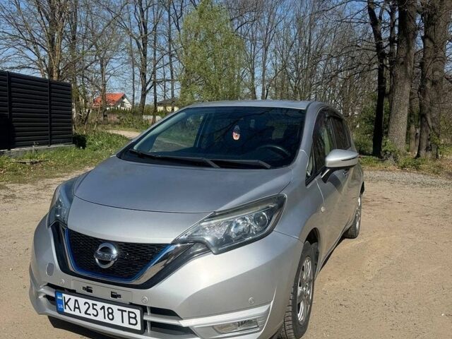 Серый Ниссан Ноут, объемом двигателя 1.2 л и пробегом 96 тыс. км за 9800 $, фото 1 на Automoto.ua