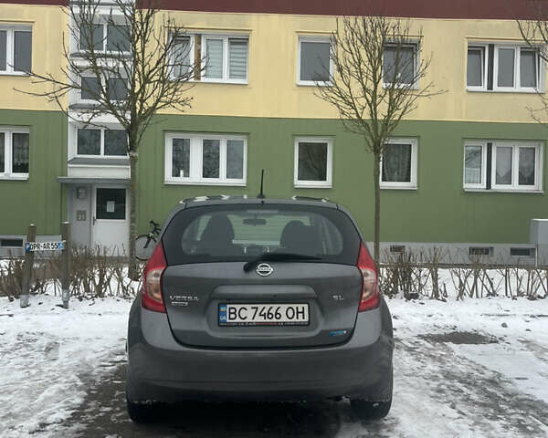 Сірий Ніссан Ноут, об'ємом двигуна 1.6 л та пробігом 131 тис. км за 11326 $, фото 1 на Automoto.ua