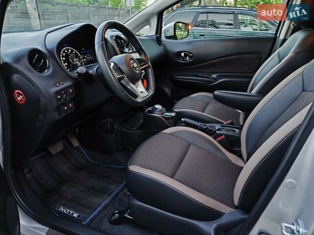 Серый Ниссан Ноут, объемом двигателя 1.2 л и пробегом 55 тыс. км за 12400 $, фото 6 на Automoto.ua