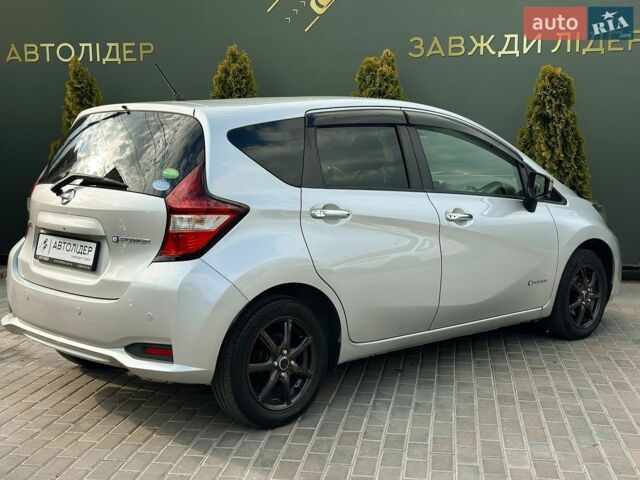 Сірий Ніссан Ноут, об'ємом двигуна 1.2 л та пробігом 88 тис. км за 10650 $, фото 12 на Automoto.ua