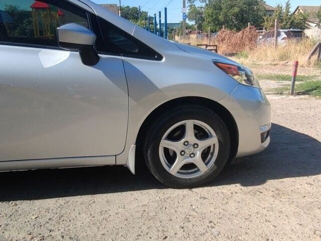 Сірий Ніссан Ноут, об'ємом двигуна 1.6 л та пробігом 95 тис. км за 9300 $, фото 14 на Automoto.ua