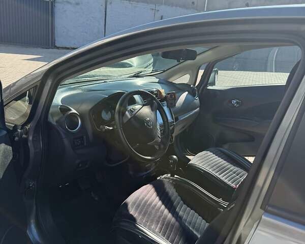 Сірий Ніссан Ноут, об'ємом двигуна 1.6 л та пробігом 91 тис. км за 10500 $, фото 8 на Automoto.ua