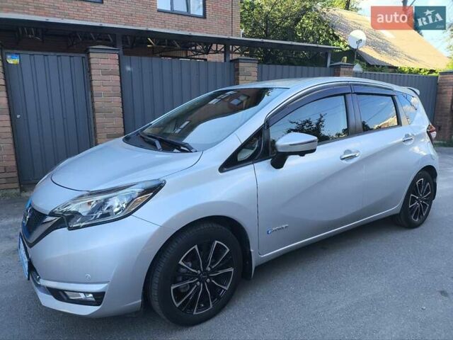 Серый Ниссан Ноут, объемом двигателя 1.2 л и пробегом 55 тыс. км за 12400 $, фото 25 на Automoto.ua