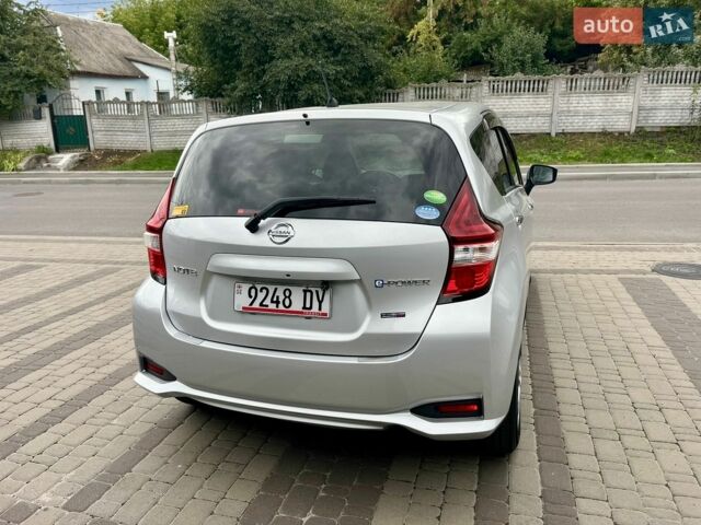 Сірий Ніссан Ноут, об'ємом двигуна 1.2 л та пробігом 42 тис. км за 10899 $, фото 38 на Automoto.ua