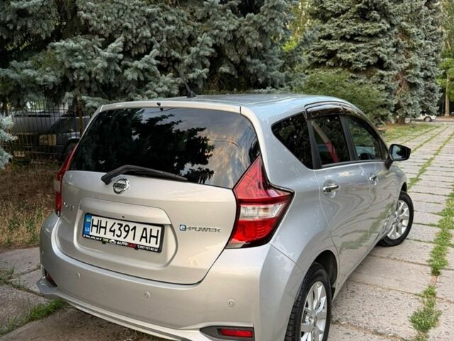 Сірий Ніссан Ноут, об'ємом двигуна 1.2 л та пробігом 71 тис. км за 11900 $, фото 19 на Automoto.ua