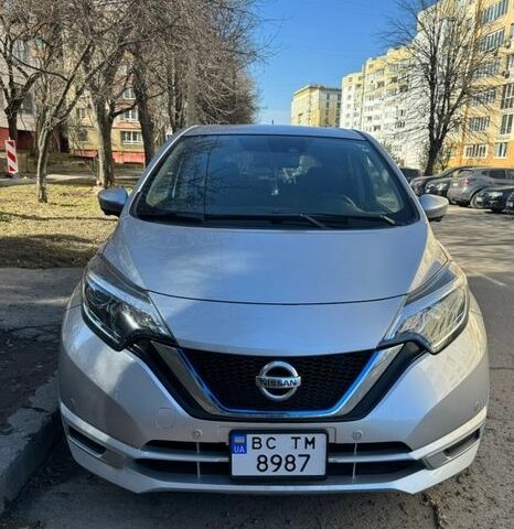 Серый Ниссан Ноут, объемом двигателя 1.2 л и пробегом 103 тыс. км за 11900 $, фото 2 на Automoto.ua