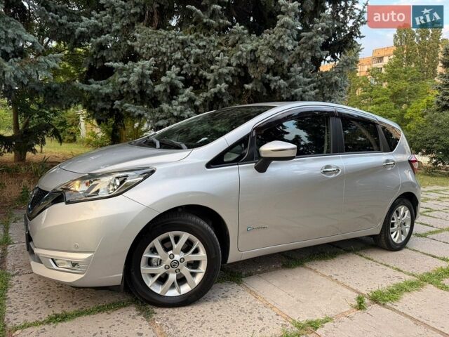 Сірий Ніссан Ноут, об'ємом двигуна 1.2 л та пробігом 71 тис. км за 11900 $, фото 12 на Automoto.ua
