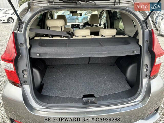 Сірий Ніссан Ноут, об'ємом двигуна 1.2 л та пробігом 31 тис. км за 12000 $, фото 28 на Automoto.ua