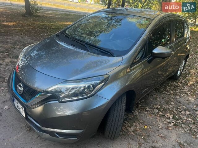 Серый Ниссан Ноут, объемом двигателя 1.2 л и пробегом 70 тыс. км за 12700 $, фото 5 на Automoto.ua