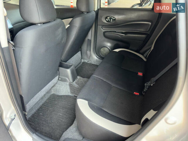 Сірий Ніссан Ноут, об'ємом двигуна 1.2 л та пробігом 68 тис. км за 12500 $, фото 24 на Automoto.ua