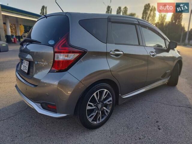 Серый Ниссан Ноут, объемом двигателя 1.2 л и пробегом 53 тыс. км за 13700 $, фото 19 на Automoto.ua