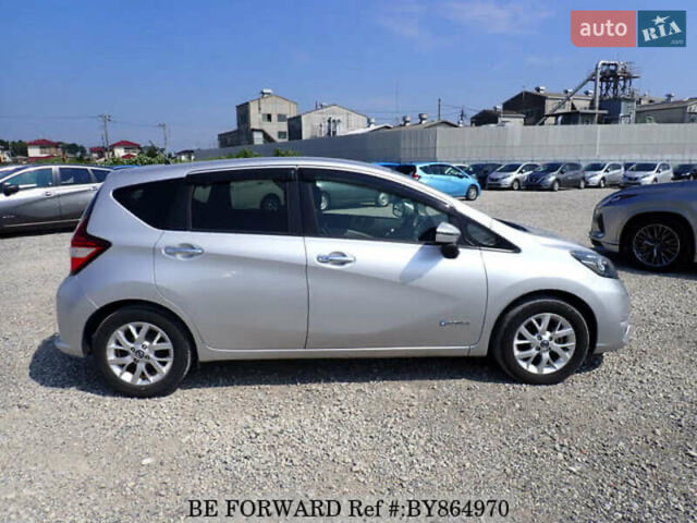 Серый Ниссан Ноут, объемом двигателя 1.2 л и пробегом 93 тыс. км за 10900 $, фото 1 на Automoto.ua