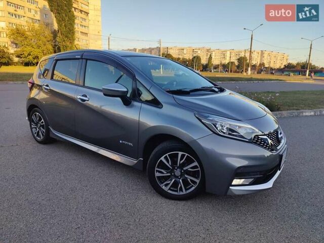 Серый Ниссан Ноут, объемом двигателя 1.2 л и пробегом 53 тыс. км за 13700 $, фото 5 на Automoto.ua