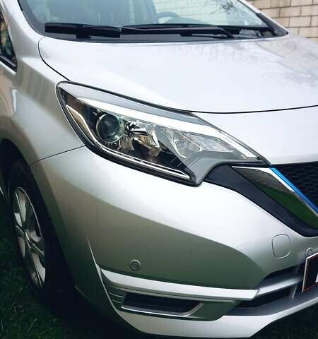 Серый Ниссан Ноут, объемом двигателя 1.2 л и пробегом 36 тыс. км за 12300 $, фото 4 на Automoto.ua