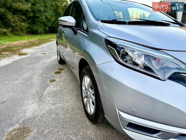 Сірий Ніссан Ноут, об'ємом двигуна 1.2 л та пробігом 7 тис. км за 13950 $, фото 22 на Automoto.ua