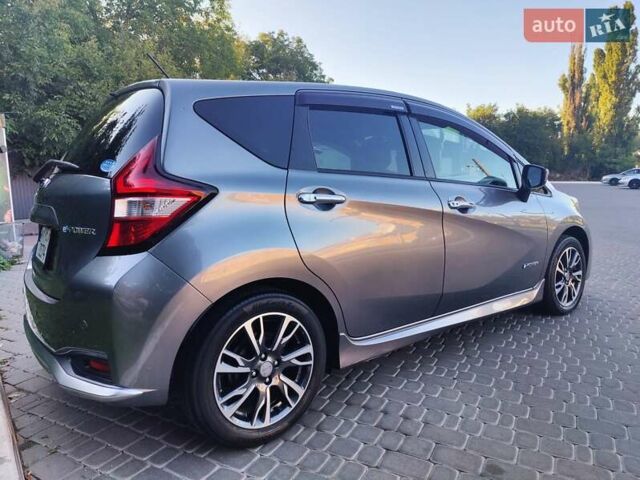 Серый Ниссан Ноут, объемом двигателя 1.2 л и пробегом 53 тыс. км за 13700 $, фото 9 на Automoto.ua