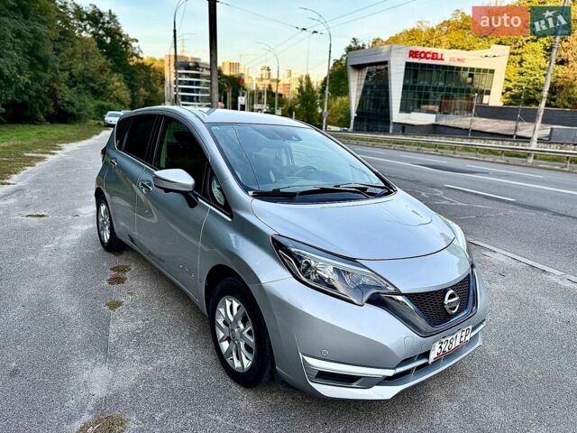 Сірий Ніссан Ноут, об'ємом двигуна 1.2 л та пробігом 7 тис. км за 13950 $, фото 9 на Automoto.ua