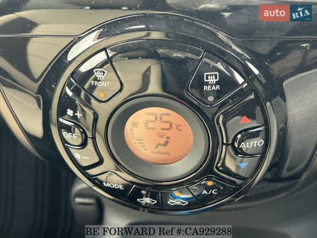 Сірий Ніссан Ноут, об'ємом двигуна 1.2 л та пробігом 31 тис. км за 12000 $, фото 35 на Automoto.ua