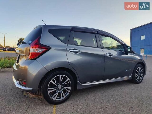 Серый Ниссан Ноут, объемом двигателя 1.2 л и пробегом 53 тыс. км за 13700 $, фото 16 на Automoto.ua