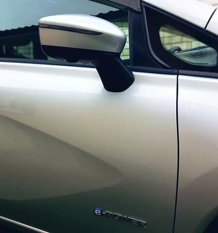 Серый Ниссан Ноут, объемом двигателя 1.2 л и пробегом 36 тыс. км за 12300 $, фото 3 на Automoto.ua