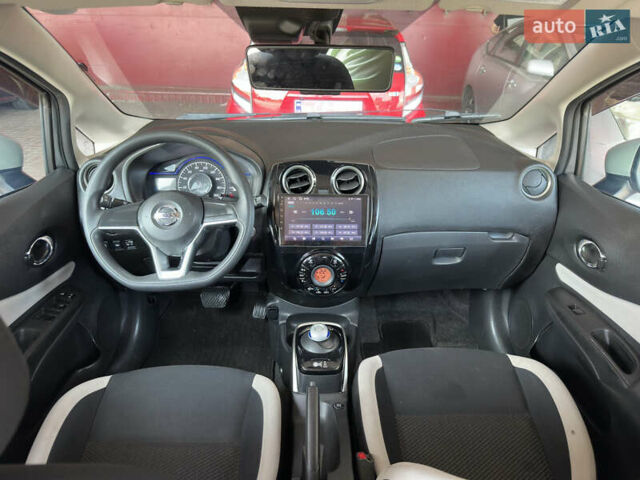 Сірий Ніссан Ноут, об'ємом двигуна 1.2 л та пробігом 68 тис. км за 12500 $, фото 14 на Automoto.ua