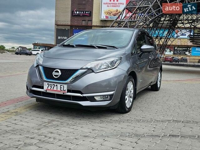 Серый Ниссан Ноут, объемом двигателя 1.2 л и пробегом 64 тыс. км за 12900 $, фото 29 на Automoto.ua