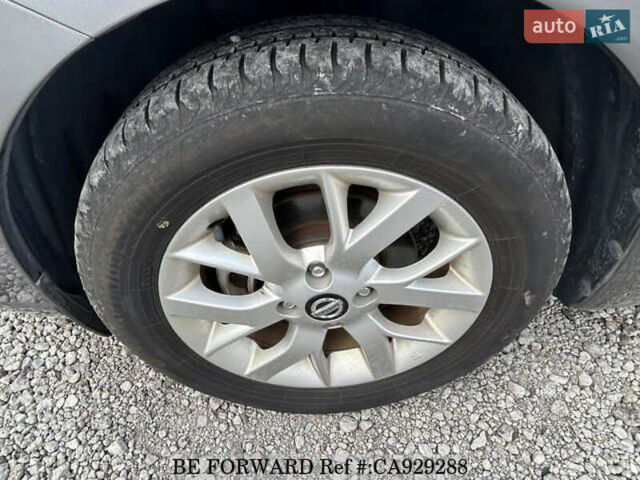 Сірий Ніссан Ноут, об'ємом двигуна 1.2 л та пробігом 31 тис. км за 12000 $, фото 8 на Automoto.ua