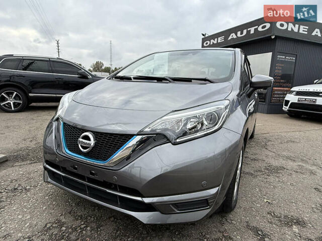 Сірий Ніссан Ноут, об'ємом двигуна 1.2 л та пробігом 61 тис. км за 13190 $, фото 7 на Automoto.ua